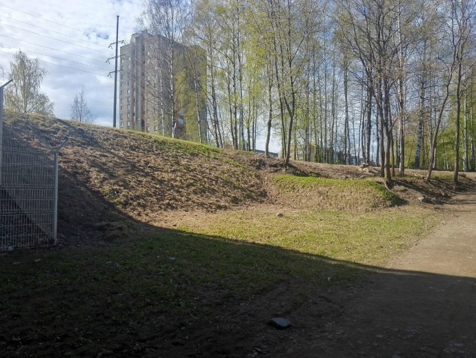 Расцветает Май