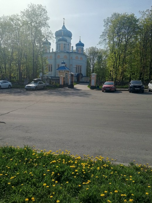 Вид на КРЕСТОВОЗДВИЖЕНСКИЙ СОБОР